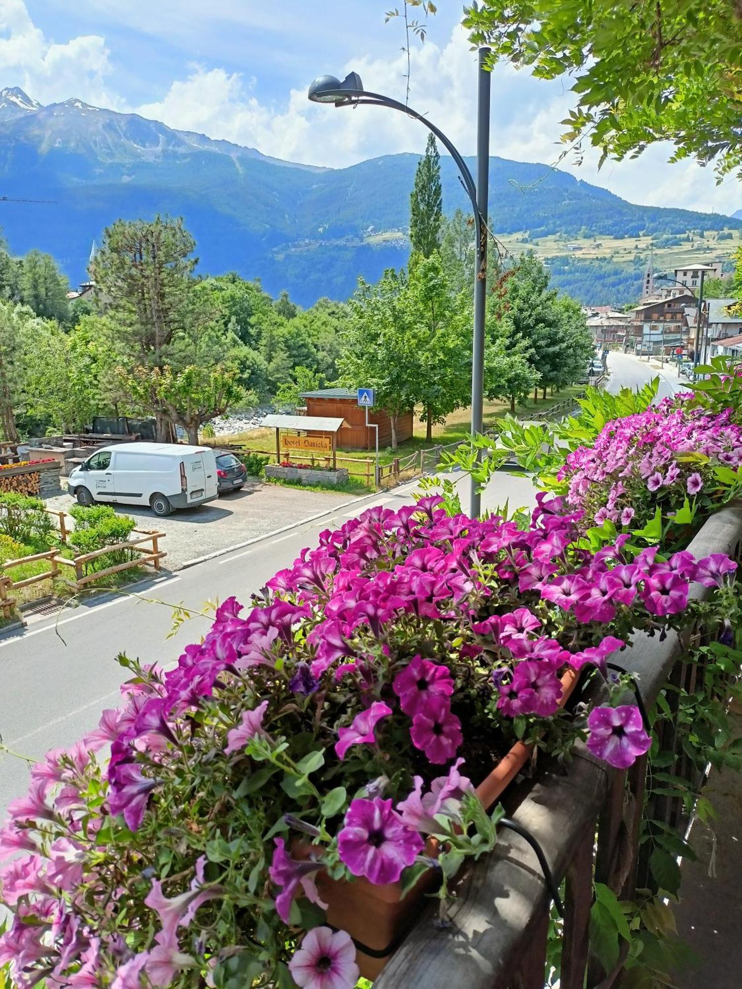 Hotel Daniela Bormio Exteriör bild